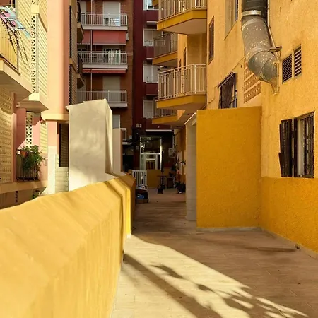 Acogedor En La Playa Del Cura Апартаменты Торевьиа