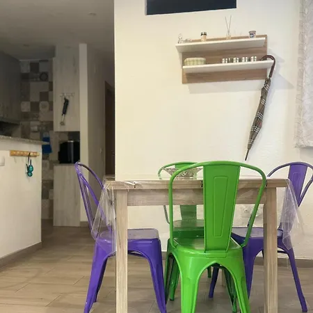 Acogedor En La Playa Del Cura Торевьиа