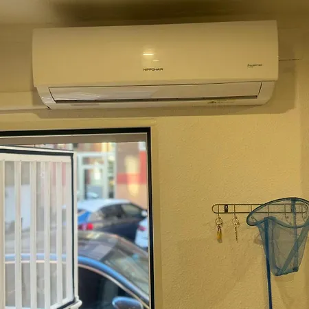 Апартаменты Acogedor En La Playa Del Cura Торевьиа